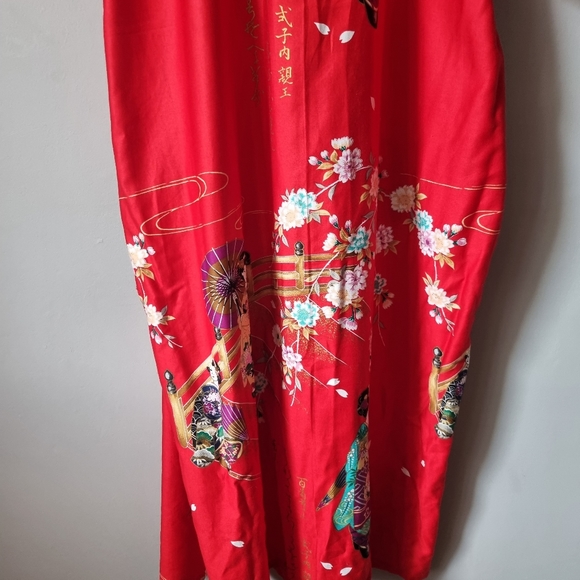 JUGUEMM Kimono Red Patterned Winged Sleeves Made in Japan Size Large - Picture 9 of 15